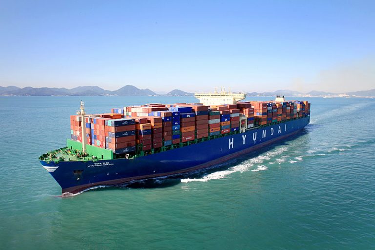 Hyundai Merchant Marine Dream container ship