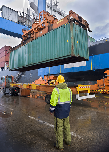 ILWU Contract Negotiation Slowdowns